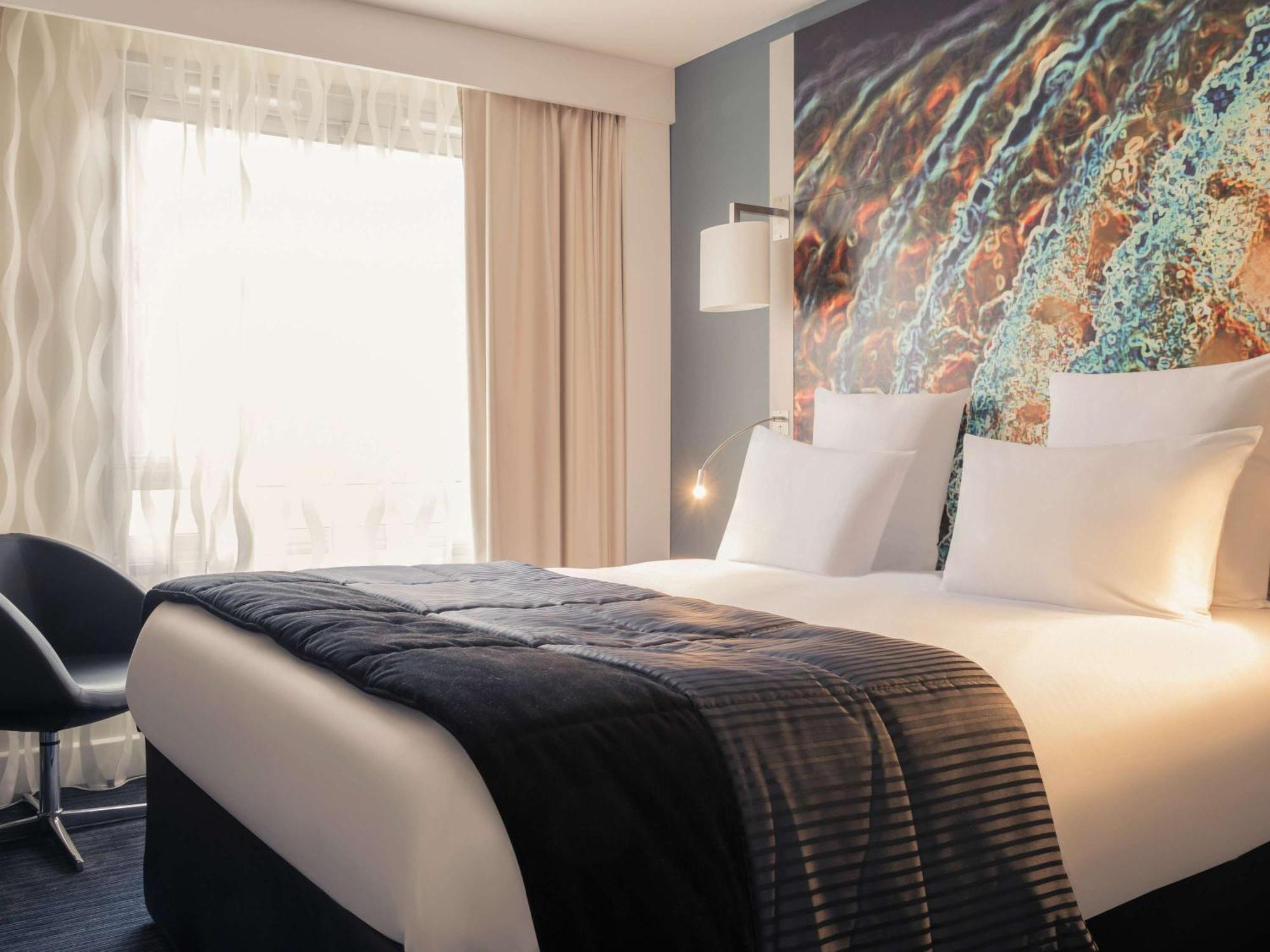 Mercure Lille Centre Vieux Лил Екстериор снимка