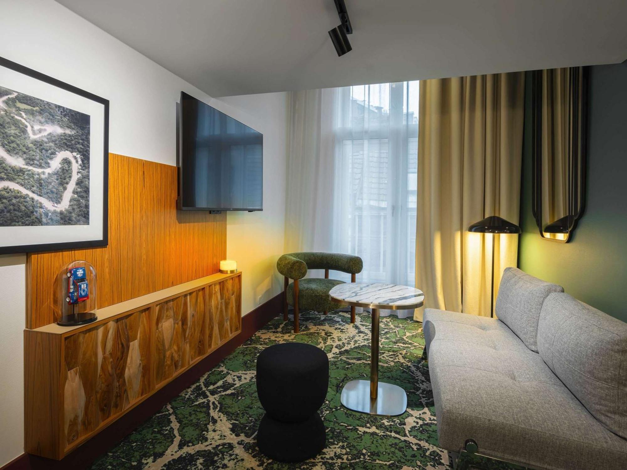 Mercure Lille Centre Vieux Лил Екстериор снимка