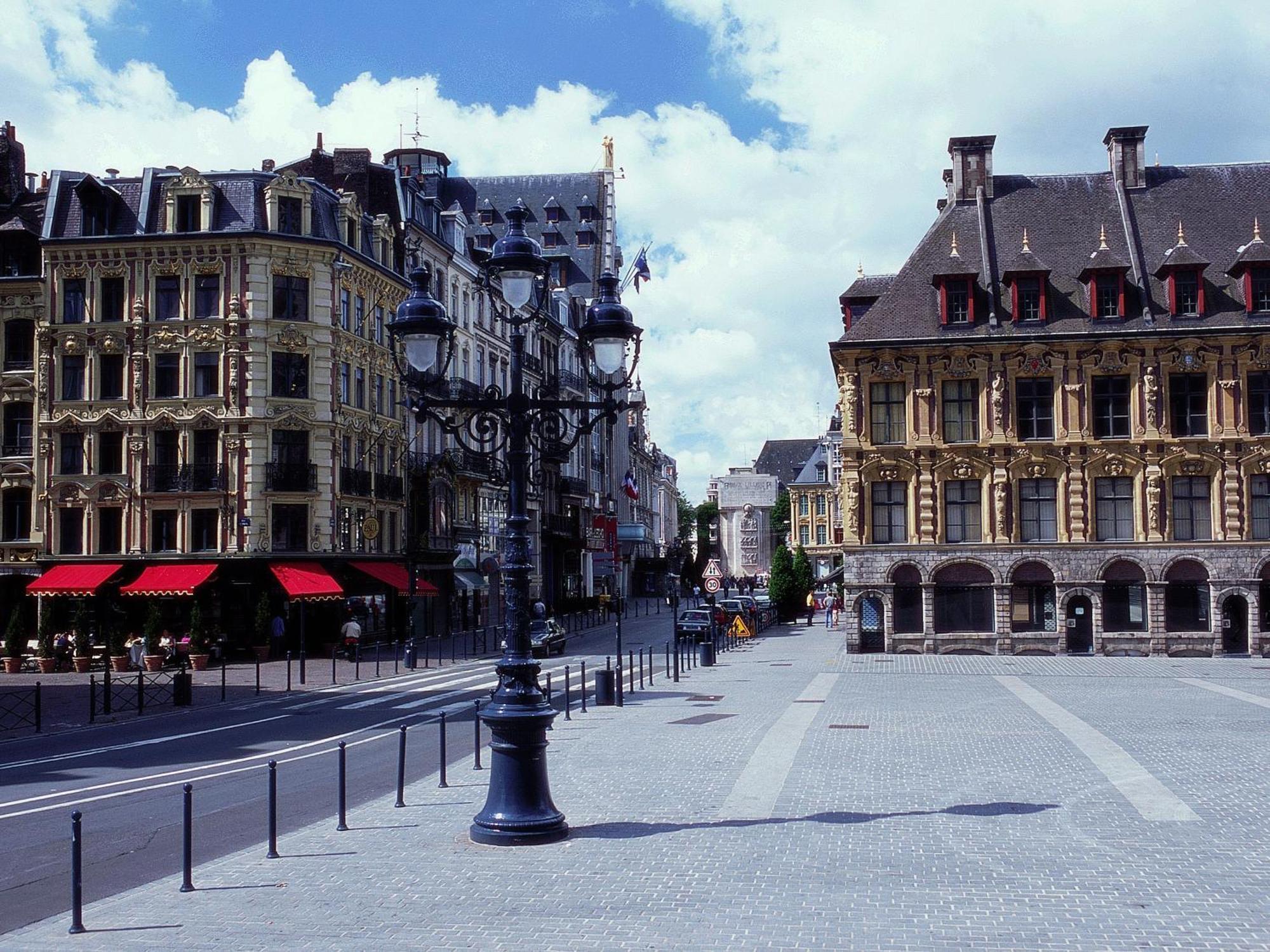 Mercure Lille Centre Vieux Лил Екстериор снимка